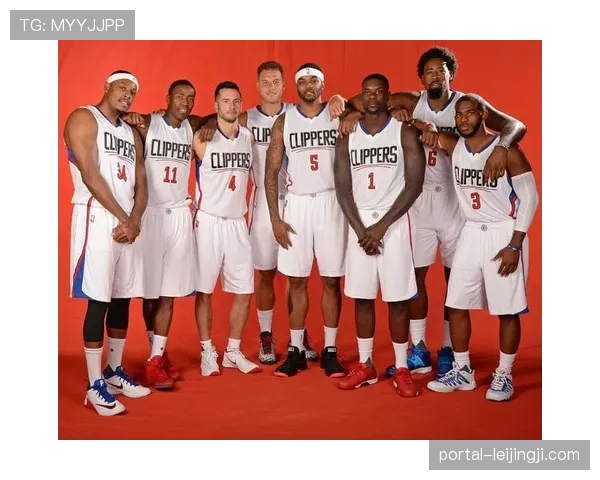 雷迪克称赞球队传球表现出色仍需加强空接配合化学反应逐步成型